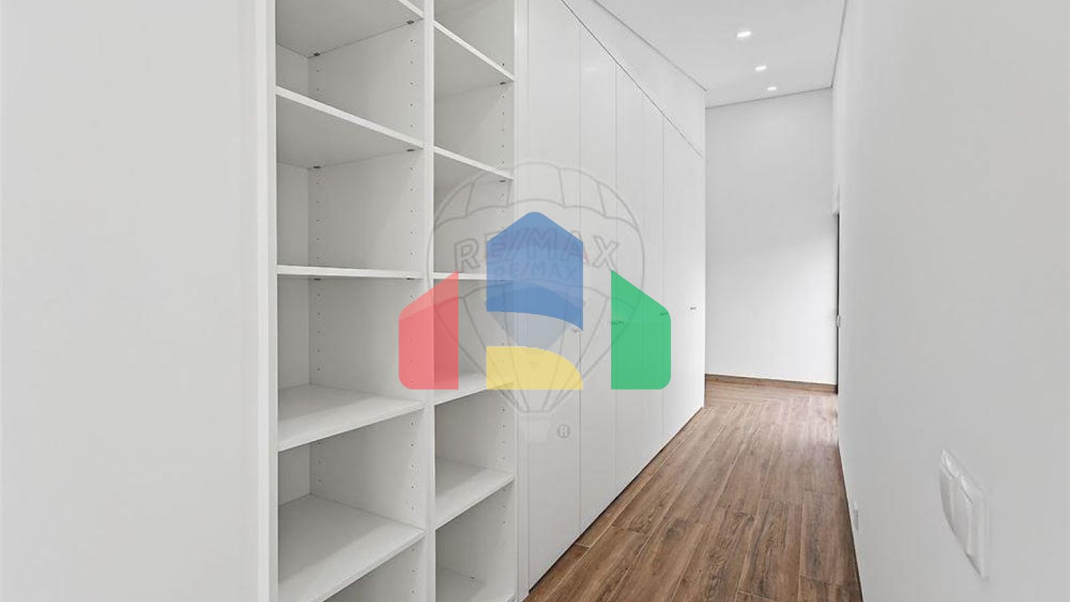 Residential - Single Family Home - T3 - Loule (Sao Clemente), Loule - PT