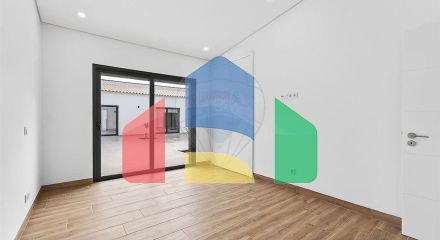 Residential - Single Family Home - T3 - Loule (Sao Clemente), Loule - PT