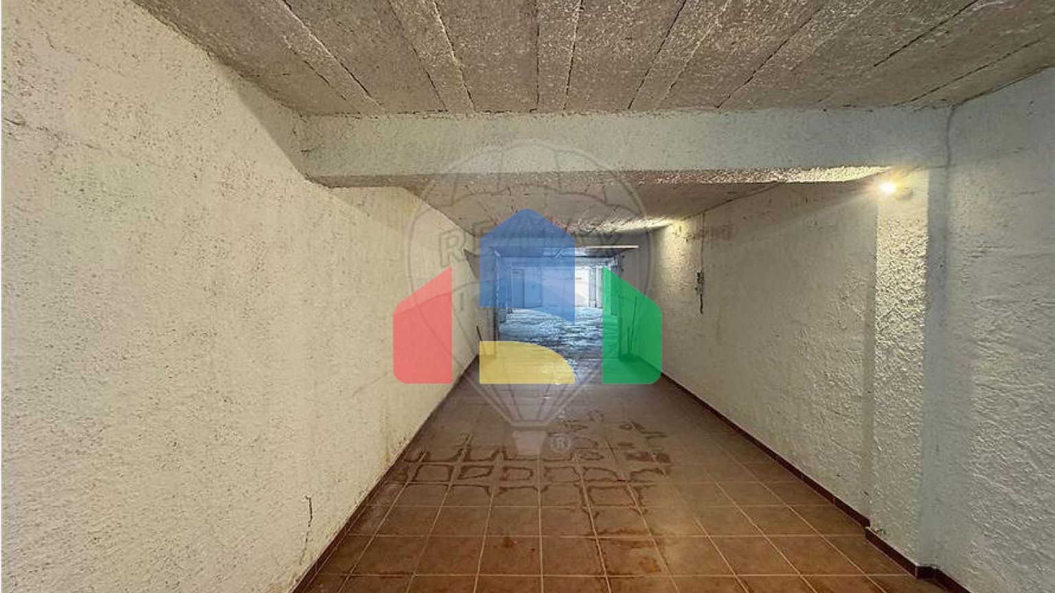 Residential - Garage - Vila Nova de Cacela, Vila Real de Santo Antonio - PT