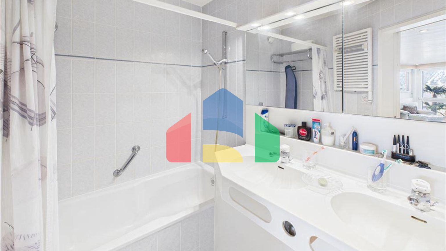 Residential - Service Apartment - Bissone, Tessin - CH