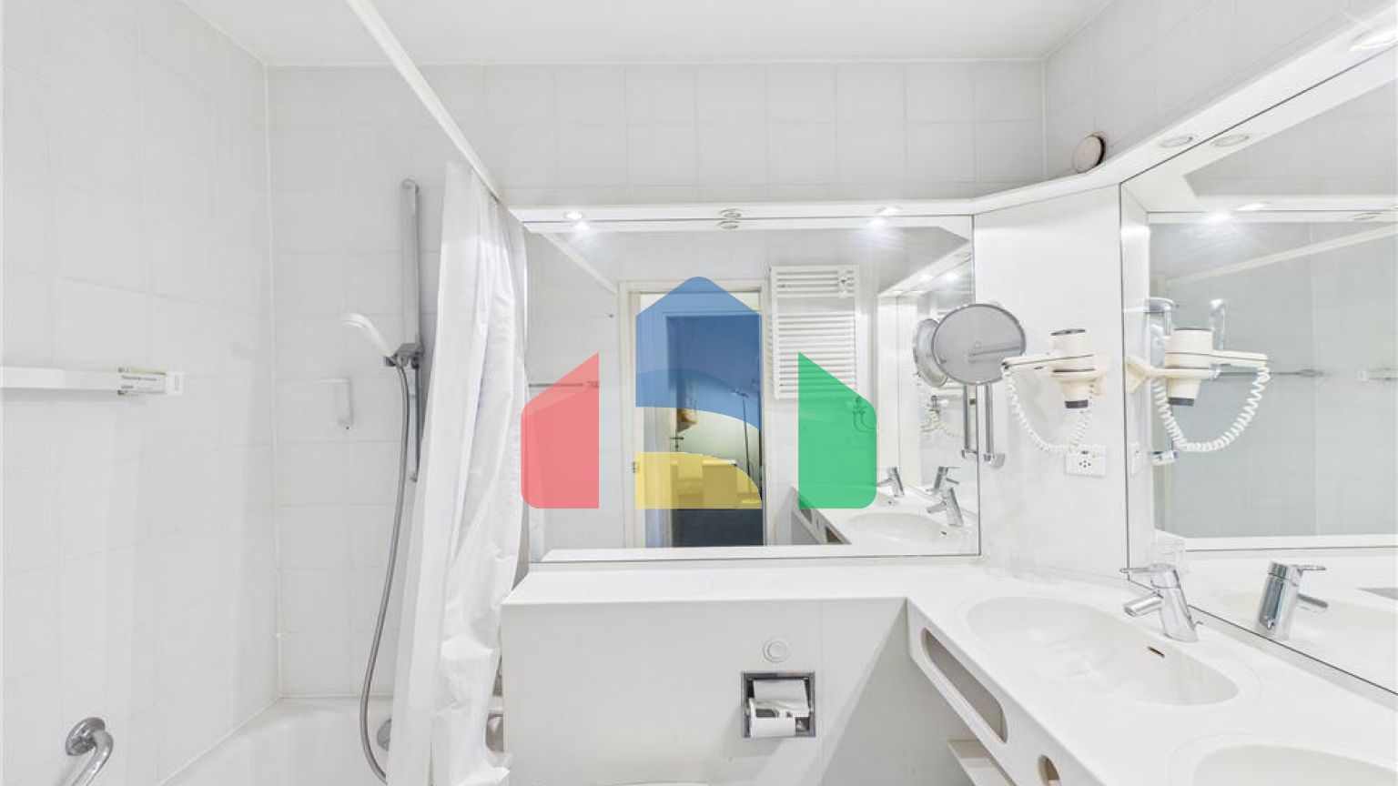 Residential - Service Apartment - Bissone, Tessin - CH