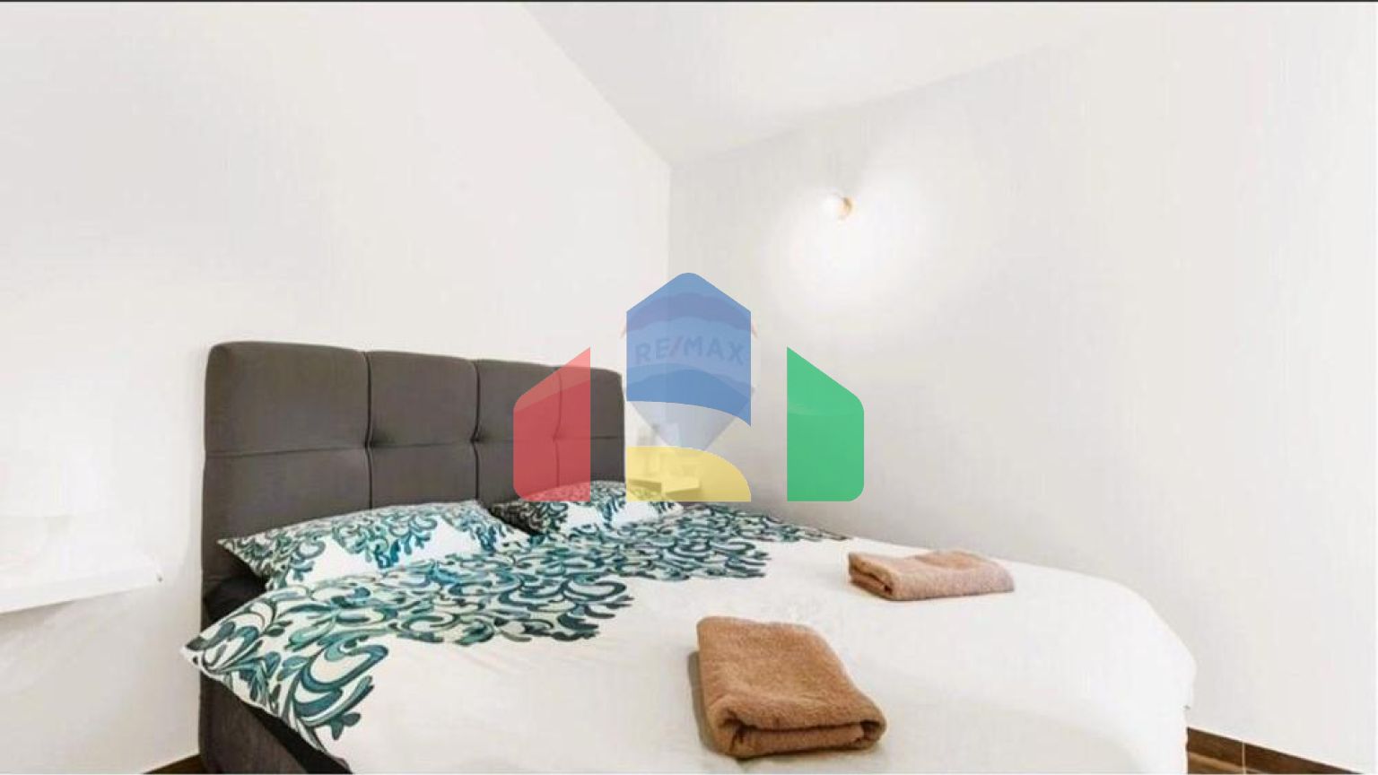 Residential - Condo/Apartment - Novigrad, Croatia - HR