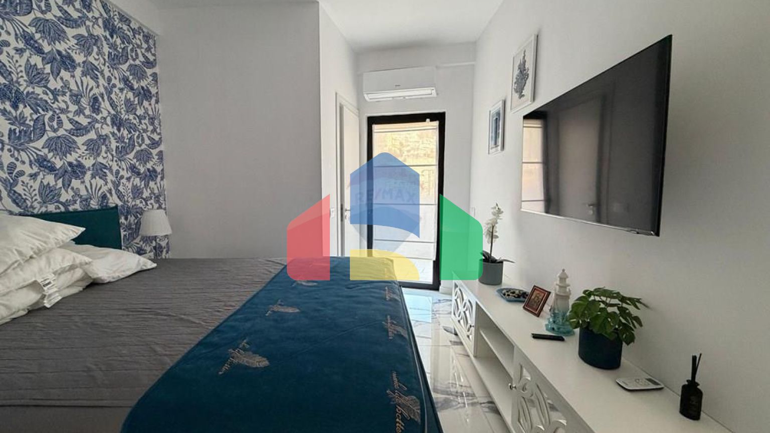 Residential - Condo/Apartment - Rruga Butrinti, Riviera, Sarandë - AL