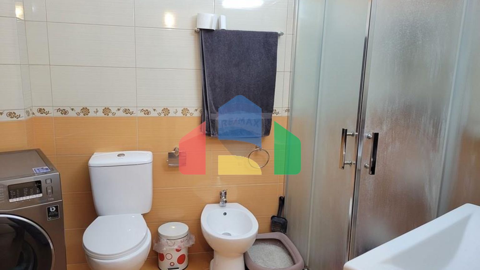 Residential - Condo/Apartment - Komuna e Parisit, Komuna e Parisit, Tiranë - AL