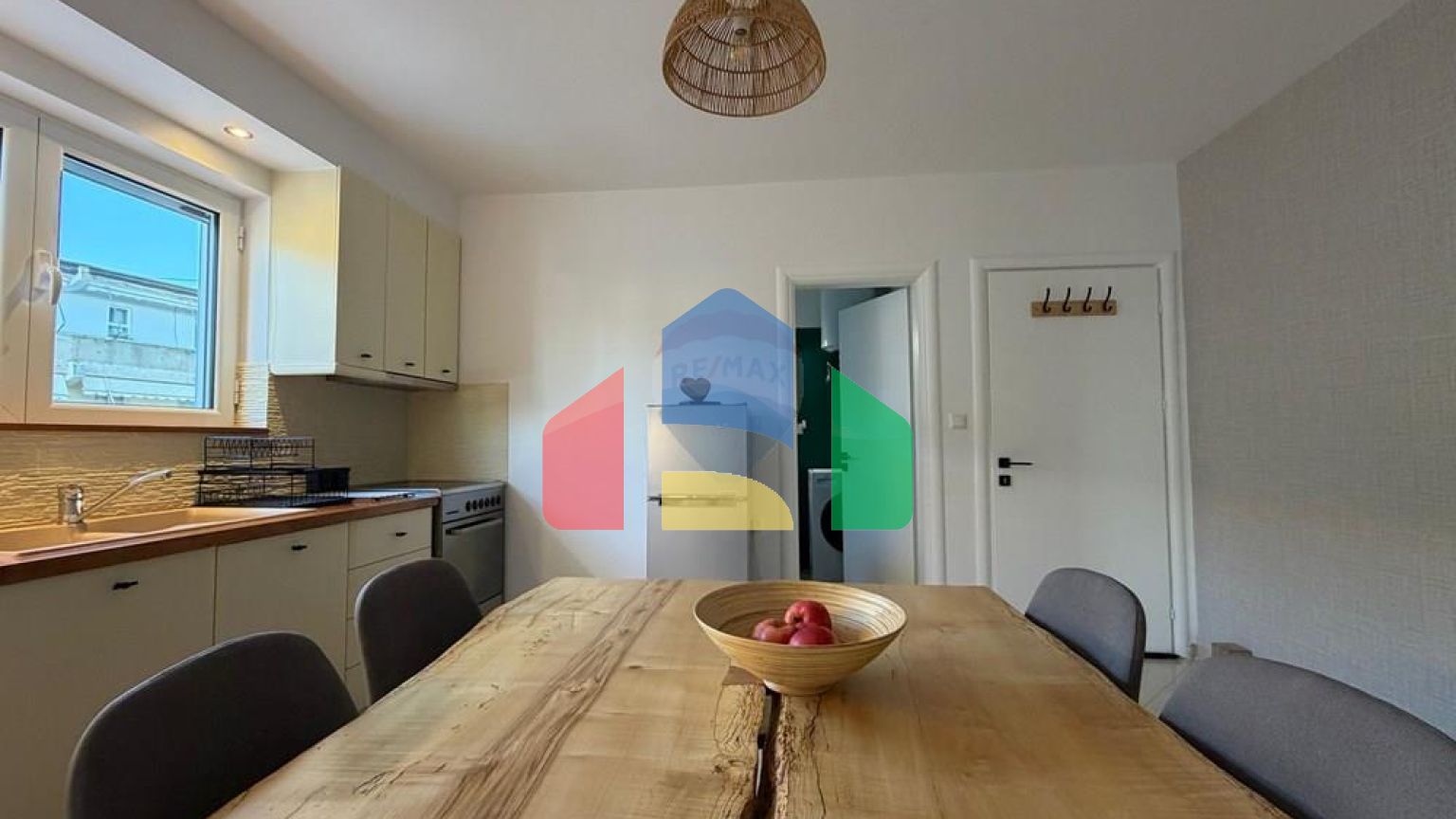 Residential - Condo/Apartment - Rruga Mitat Hoxha, Sarandë, Sarandë - AL