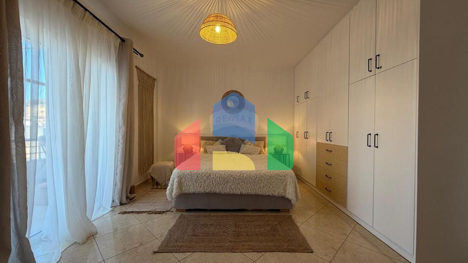 Residential - Condo/Apartment - Rruga Mitat Hoxha, Sarandë, Sarandë - AL