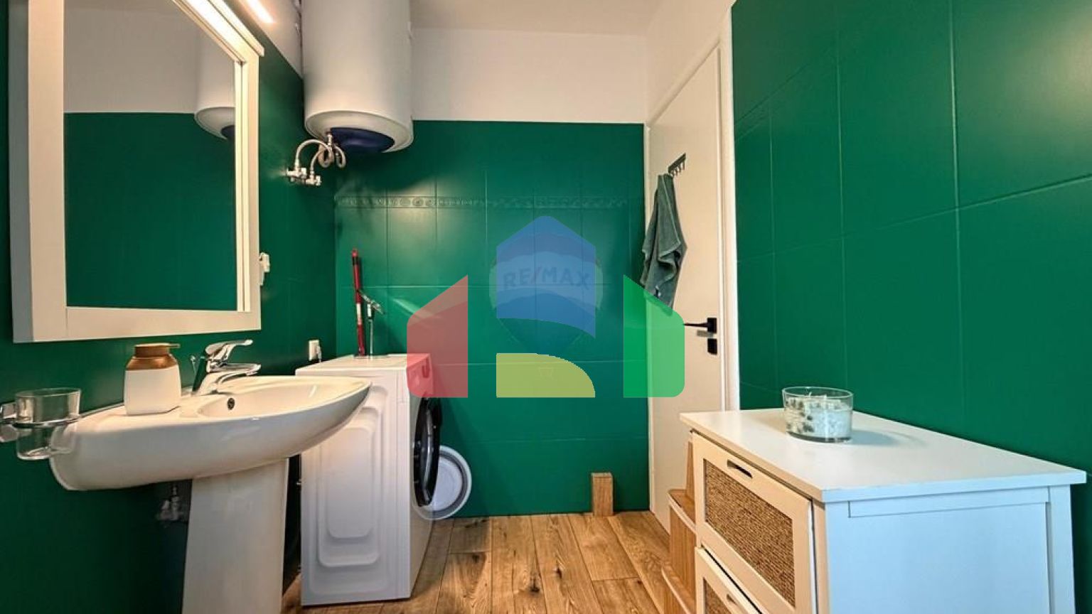 Residential - Condo/Apartment - Rruga Mitat Hoxha, Sarandë, Sarandë - AL