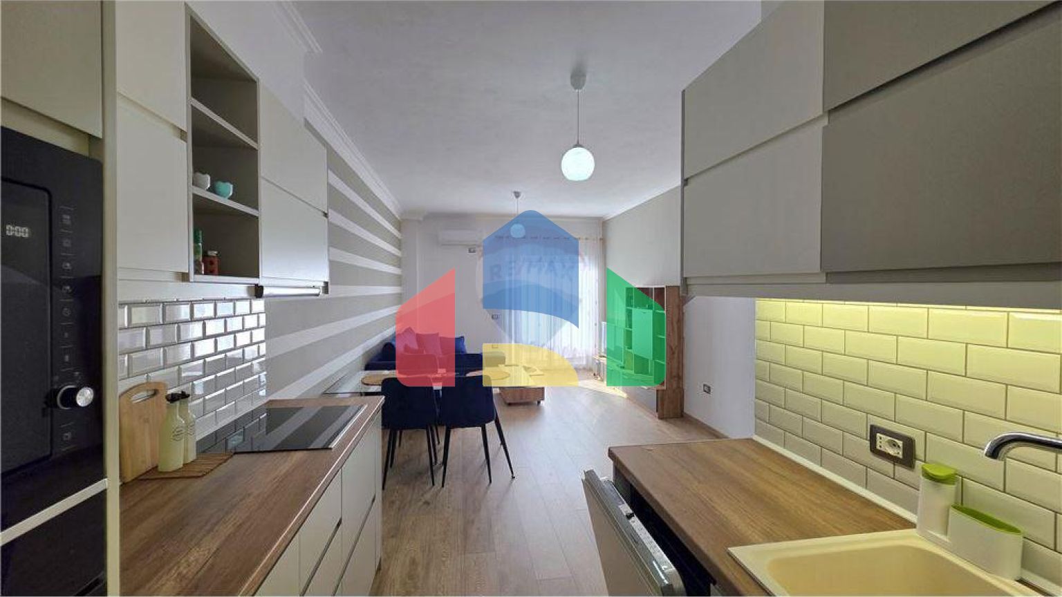 Residential - Condo/Apartment - Rruga Dhimitër Konomi, Lungomare, Vlorë - AL