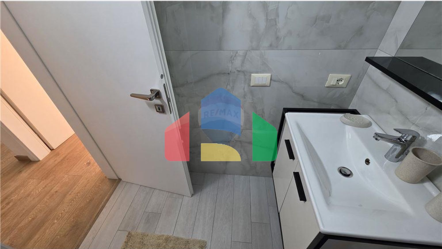 Residential - Condo/Apartment - Rruga Dhimitër Konomi, Lungomare, Vlorë - AL