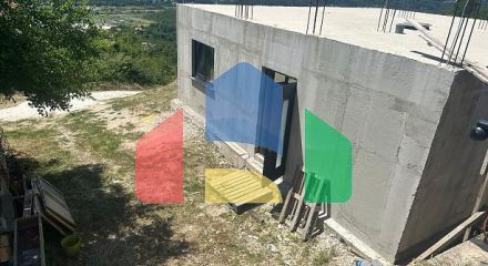 Дом в Герцег-Нови с видом на море