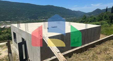 Дом в Герцег-Нови с видом на море