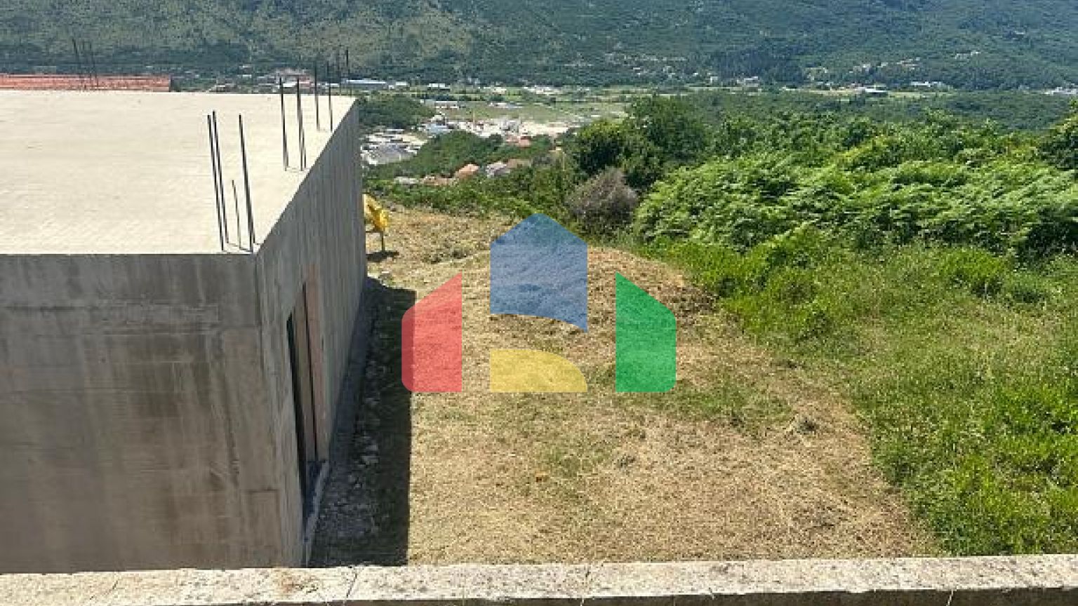 Дом в Герцег-Нови с видом на море