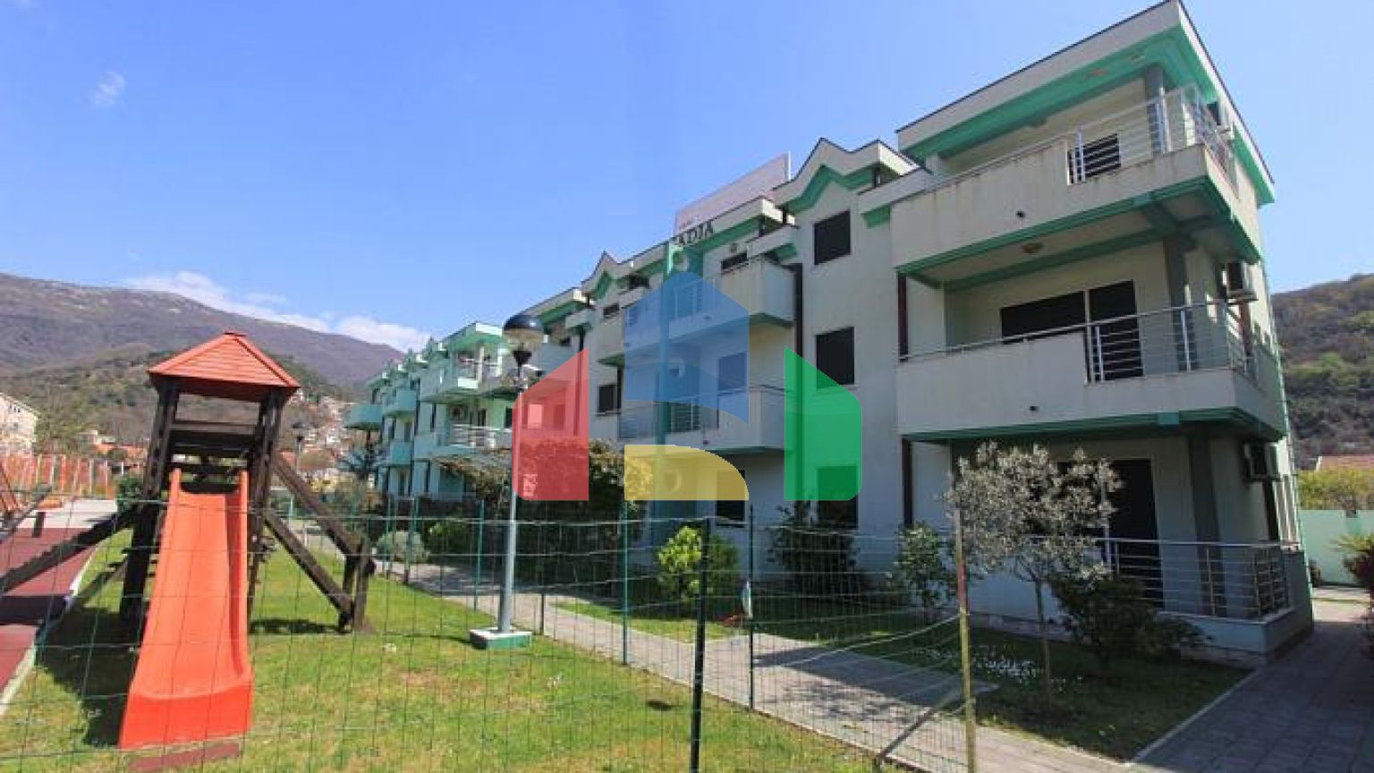 Квартиры в комплексе в Херцег Нови