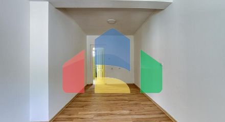 Двухквартирный дом с великолепным видом на Адриатическое море. Идеально подходит для жизни или инвестиций.