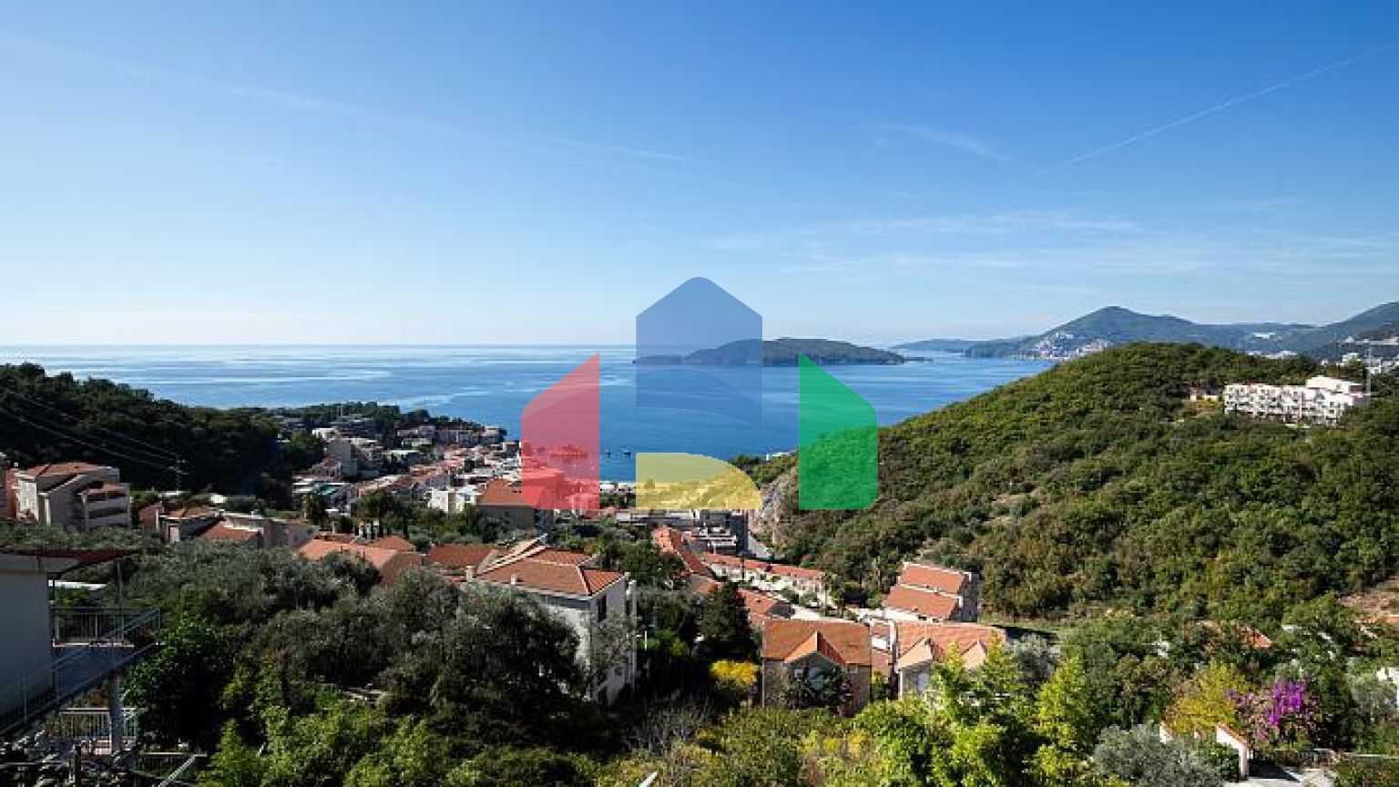 Продаётся дом в Пржно, рядом со Свети-Стефаном – отличное расположение.