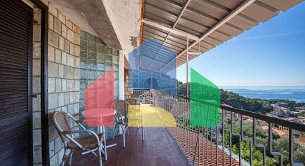 Продаётся дом в Пржно, рядом со Свети-Стефаном – отличное расположение. Продаётся дом в Пржно, рядом со Свети-Стефаном – отличное расположение.