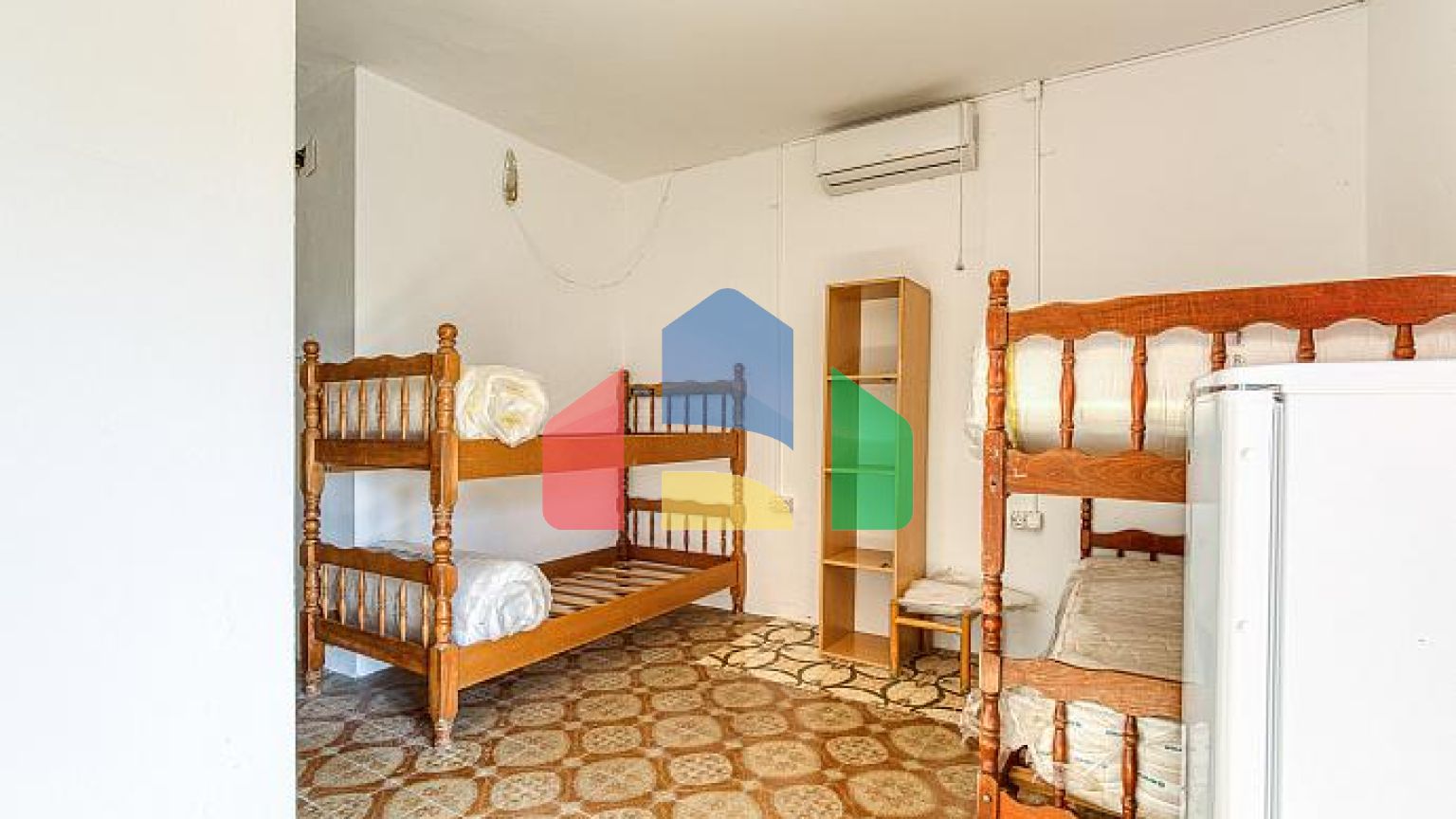 Продаётся дом в Пржно, рядом со Свети-Стефаном – отличное расположение.