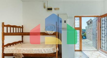 Продаётся дом в Пржно, рядом со Свети-Стефаном – отличное расположение.