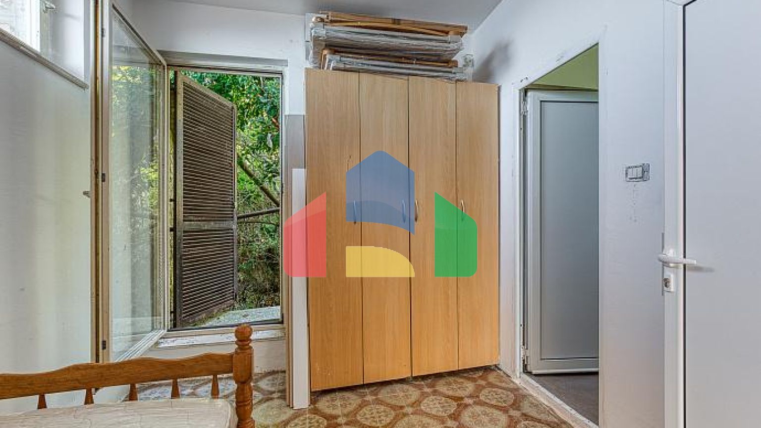 Продаётся дом в Пржно, рядом со Свети-Стефаном – отличное расположение.