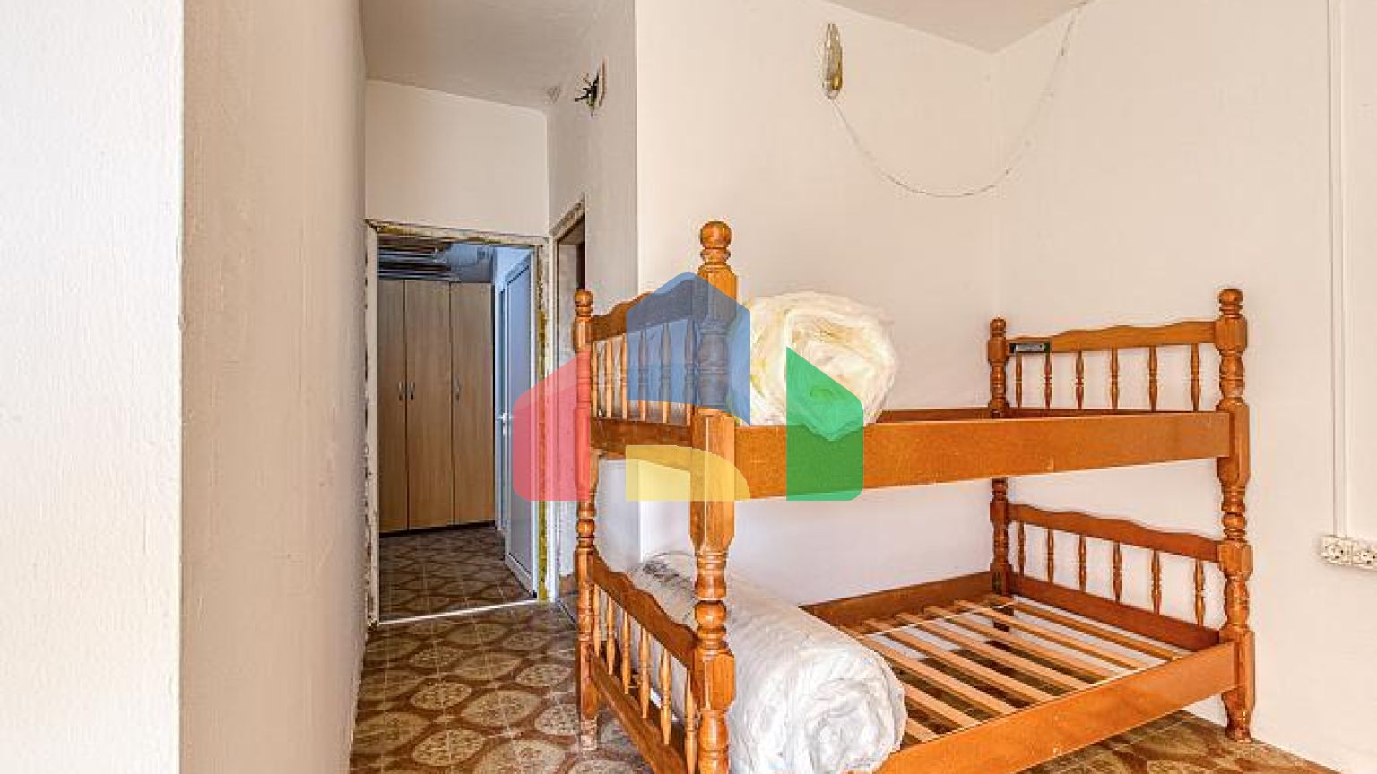 Продаётся дом в Пржно, рядом со Свети-Стефаном – отличное расположение.