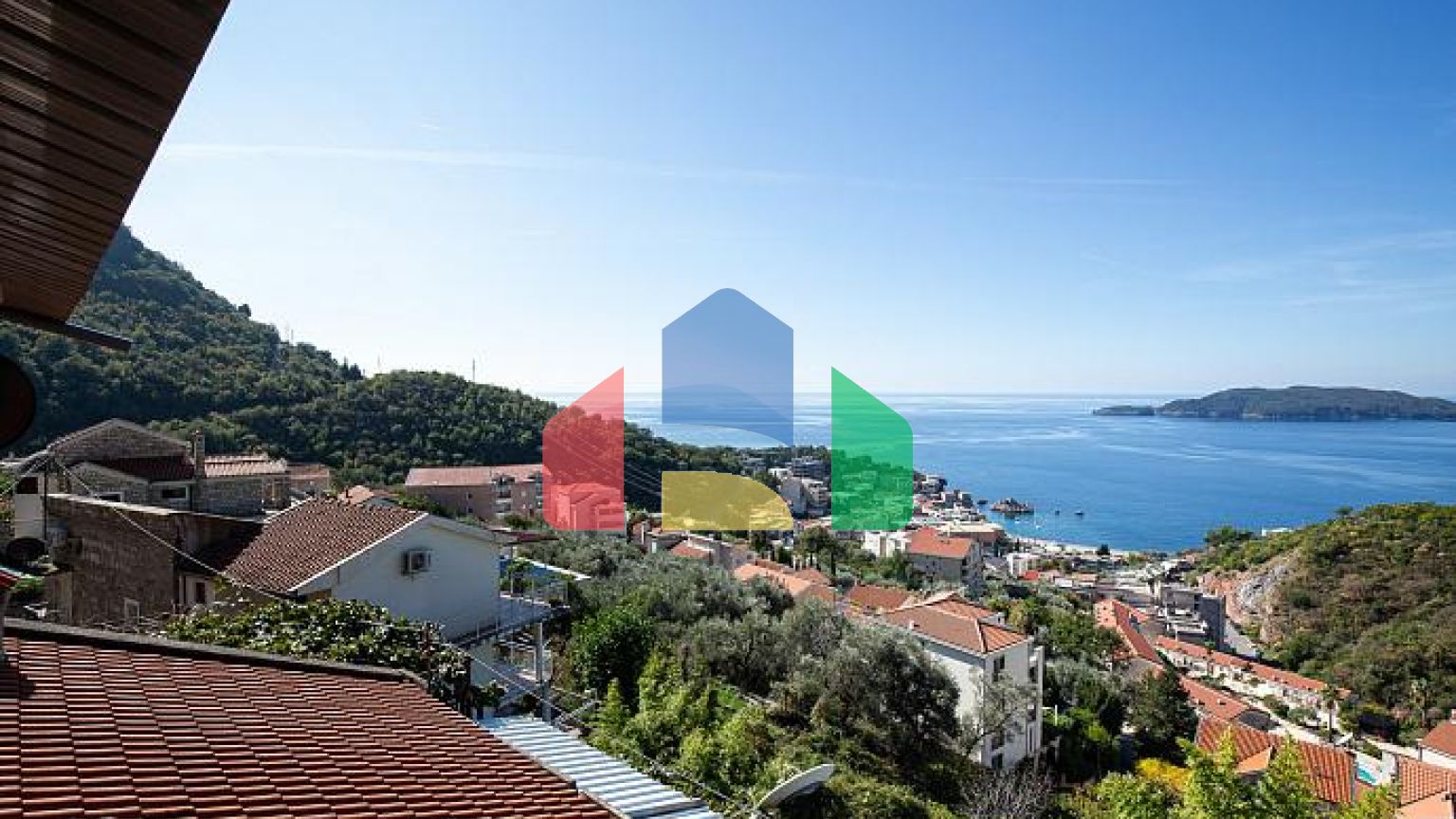 Продаётся дом в Пржно, рядом со Свети-Стефаном – отличное расположение.