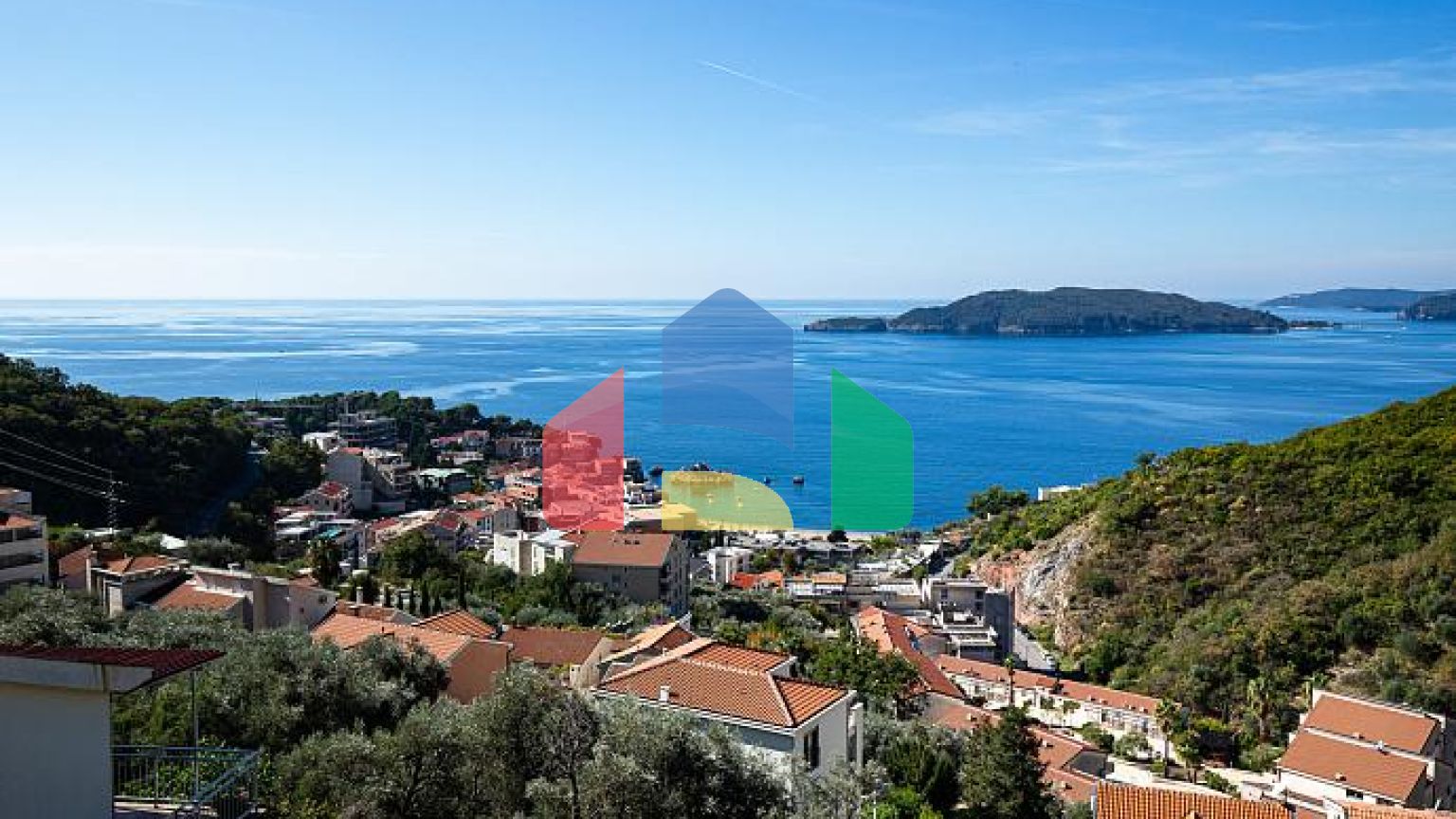 Продаётся дом в Пржно, рядом со Свети-Стефаном – отличное расположение.