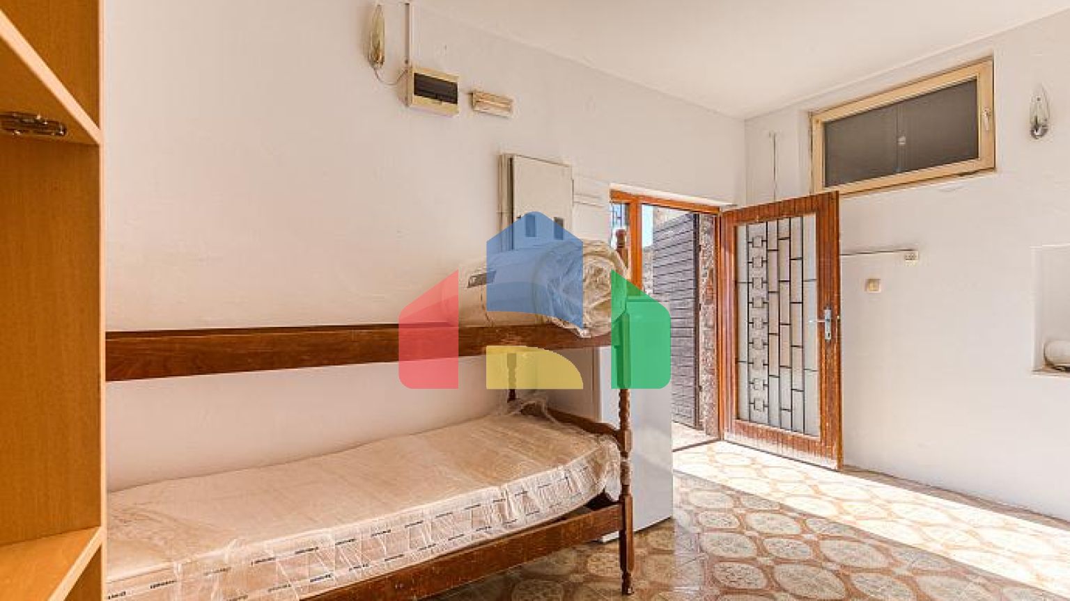 Продаётся дом в Пржно, рядом со Свети-Стефаном – отличное расположение.