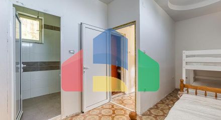 Продаётся дом в Пржно, рядом со Свети-Стефаном – отличное расположение.