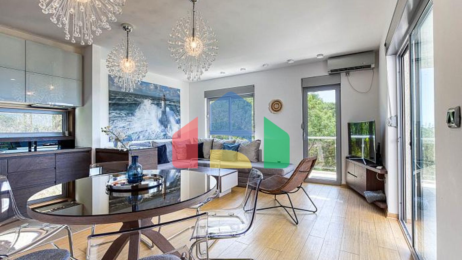 Квартира с гаражом в Пржно – Готова к заселению, в тихом районе