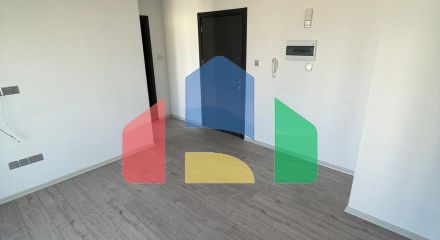 Двухкомнатная квартира 60 м2 с видом на море в Искеле