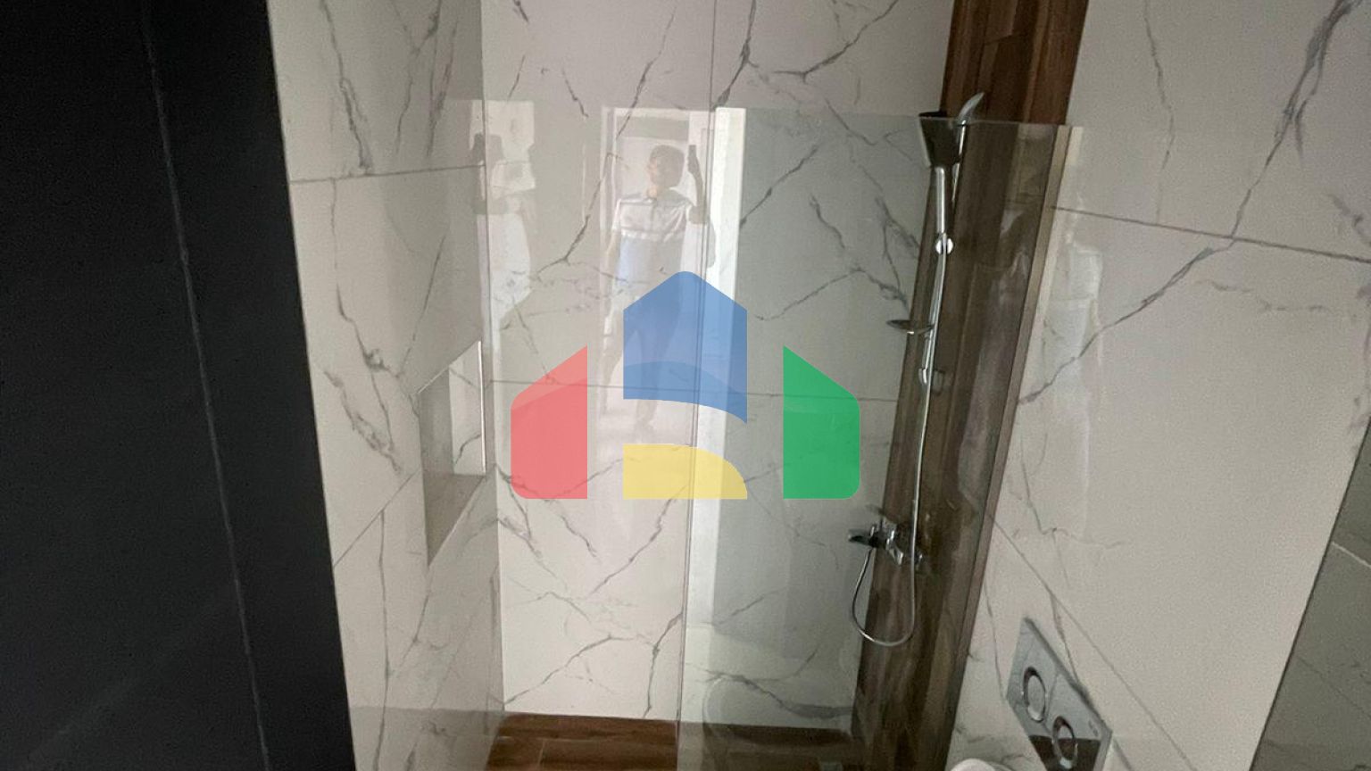 Двухкомнатная квартира 60 м2 с видом на море в Искеле