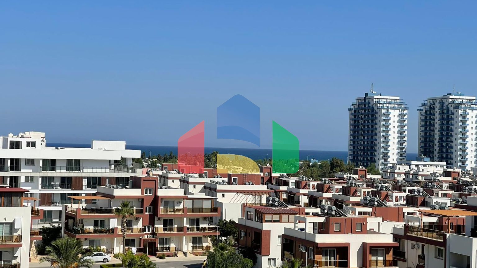 Готовая трехкомнатная квартира 86 м2 в красивом комплексе в Искеле