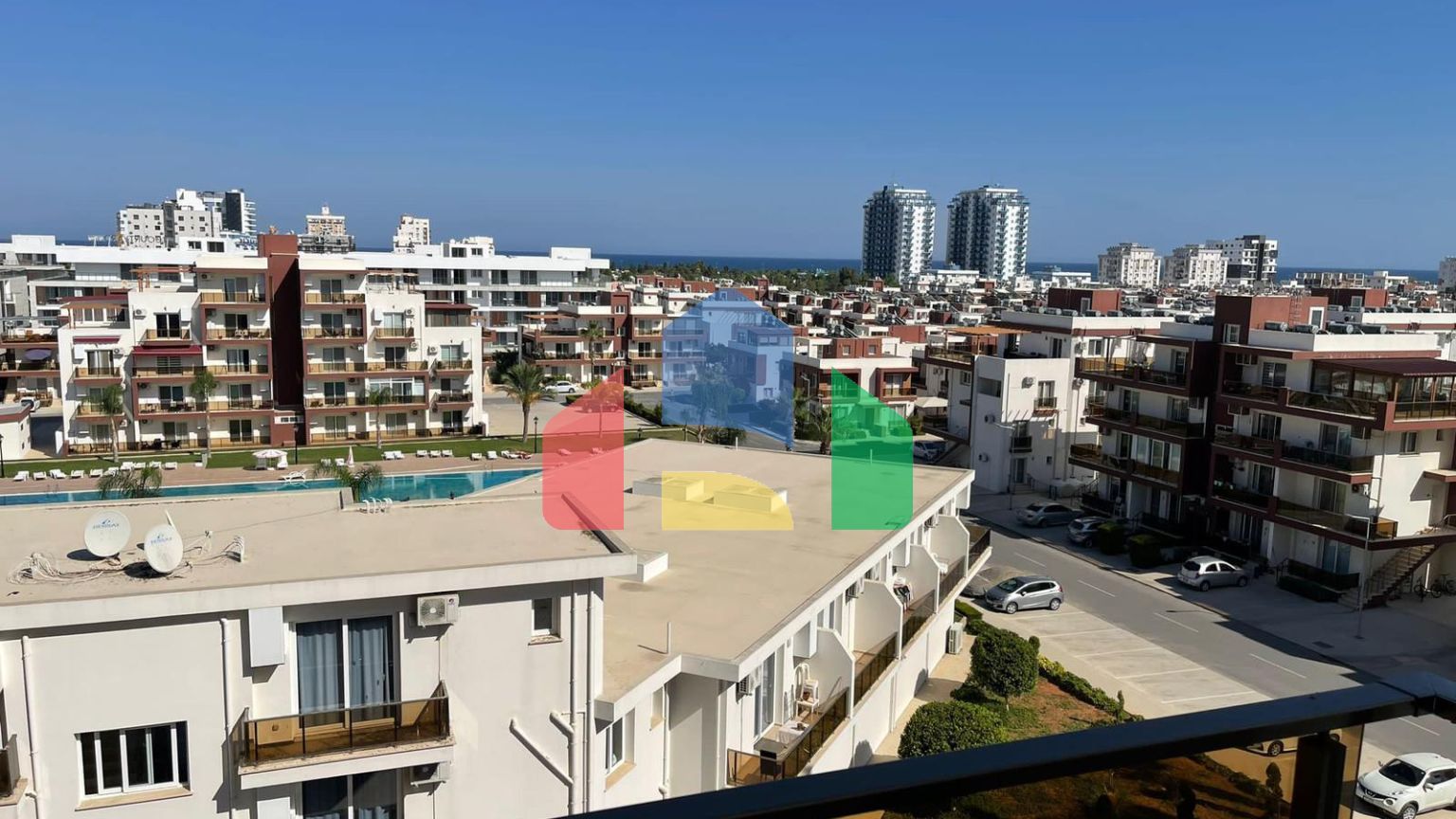 Готовая трехкомнатная квартира 86 м2 в красивом комплексе в Искеле