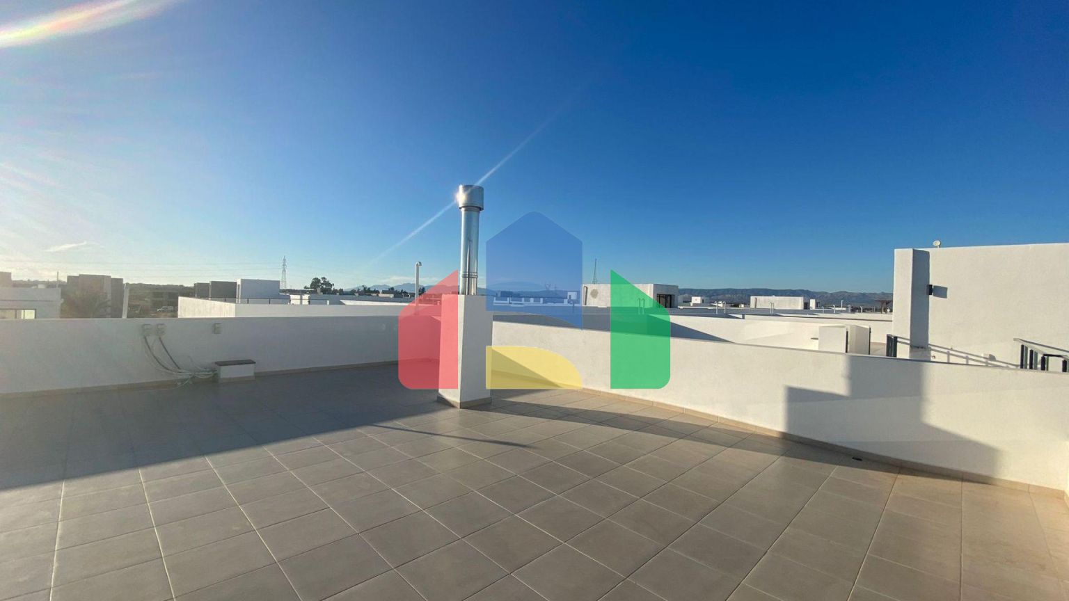 Квартира 2+1 (89 м2) с балконом и террасой на крыше 89 м2 в Енибоазичи