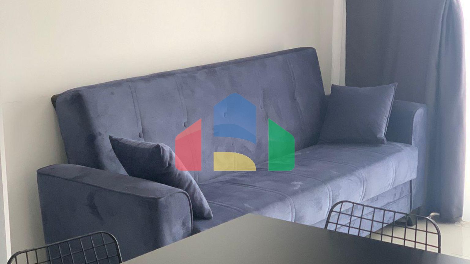 Двухкомнатная квартира  55 м2 в высотном доме рядом с песчаным пляжем