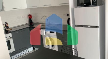 Двухкомнатная квартира 55 м2 в высотном доме рядом с песчаным пляжем Двухкомнатная квартира 55 м2 в высотном доме рядом с песчаным пляжем