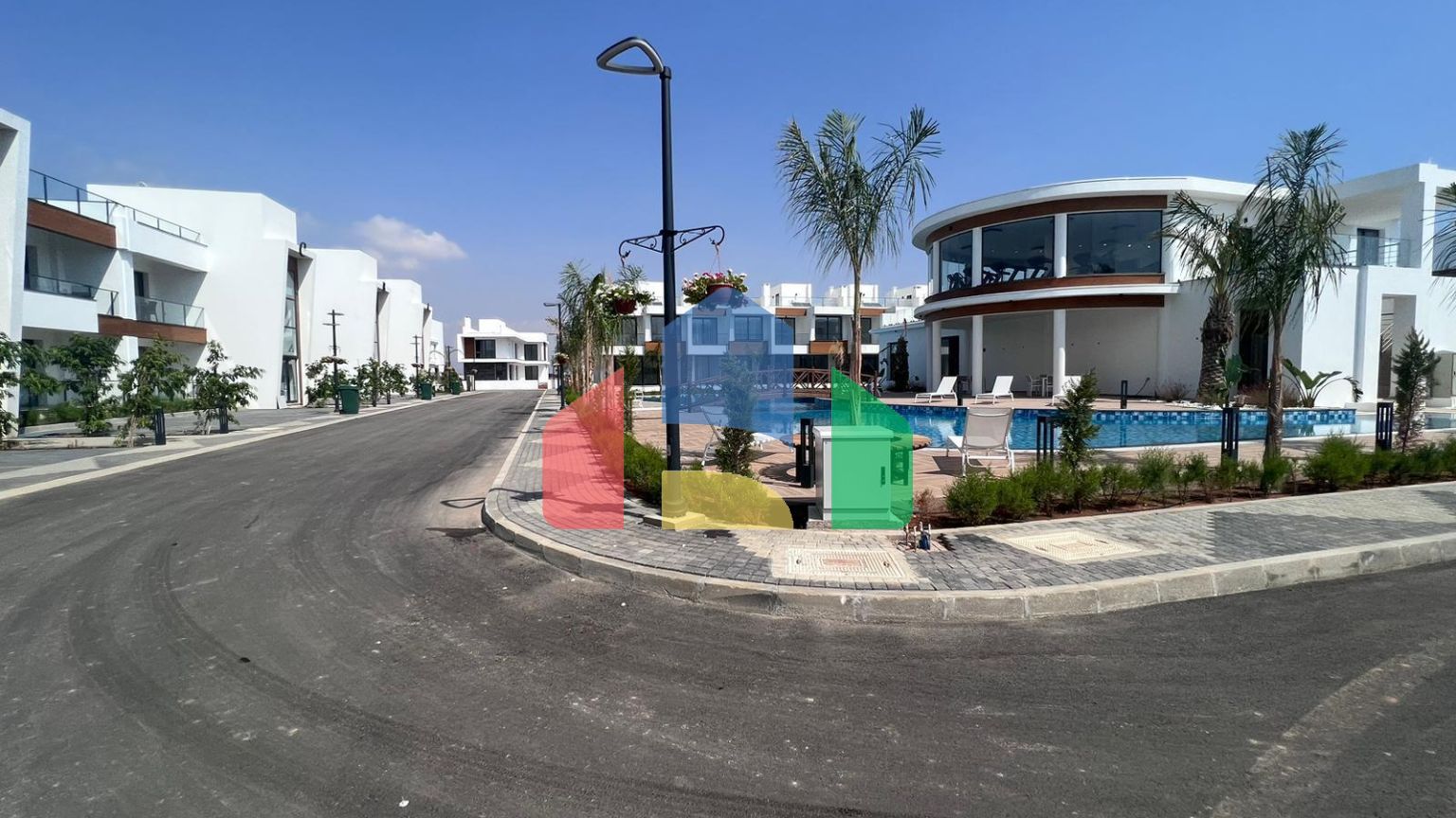 Таунхаус 3+1 (183 м2) в роскошном комплексе в 1 км от моря