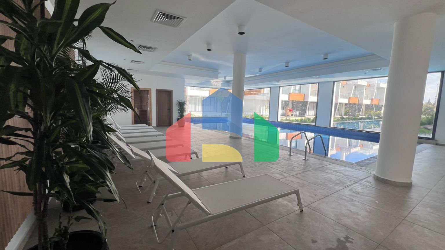 Таунхаус 3+1 (183 м2) в роскошном комплексе в 1 км от моря