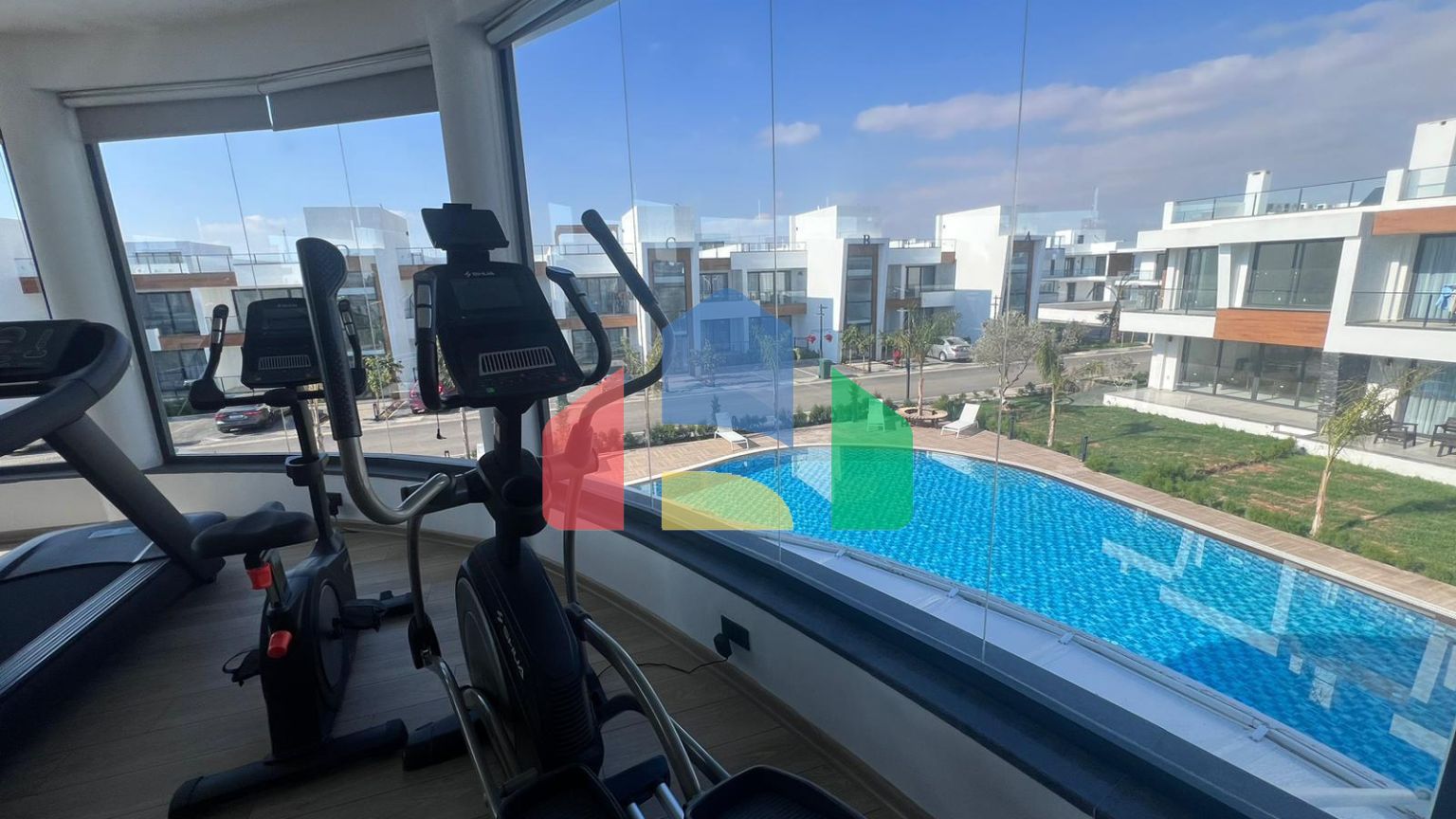 Таунхаус 3+1 (183 м2) в роскошном комплексе в 1 км от моря