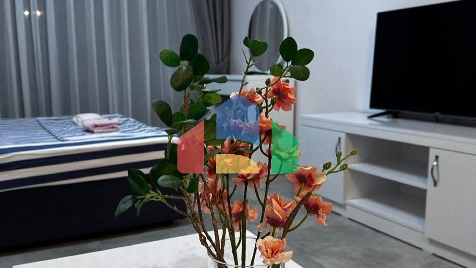 Студия 48 м2 с балконом 8м2 в роскошном комплексе в Искеле