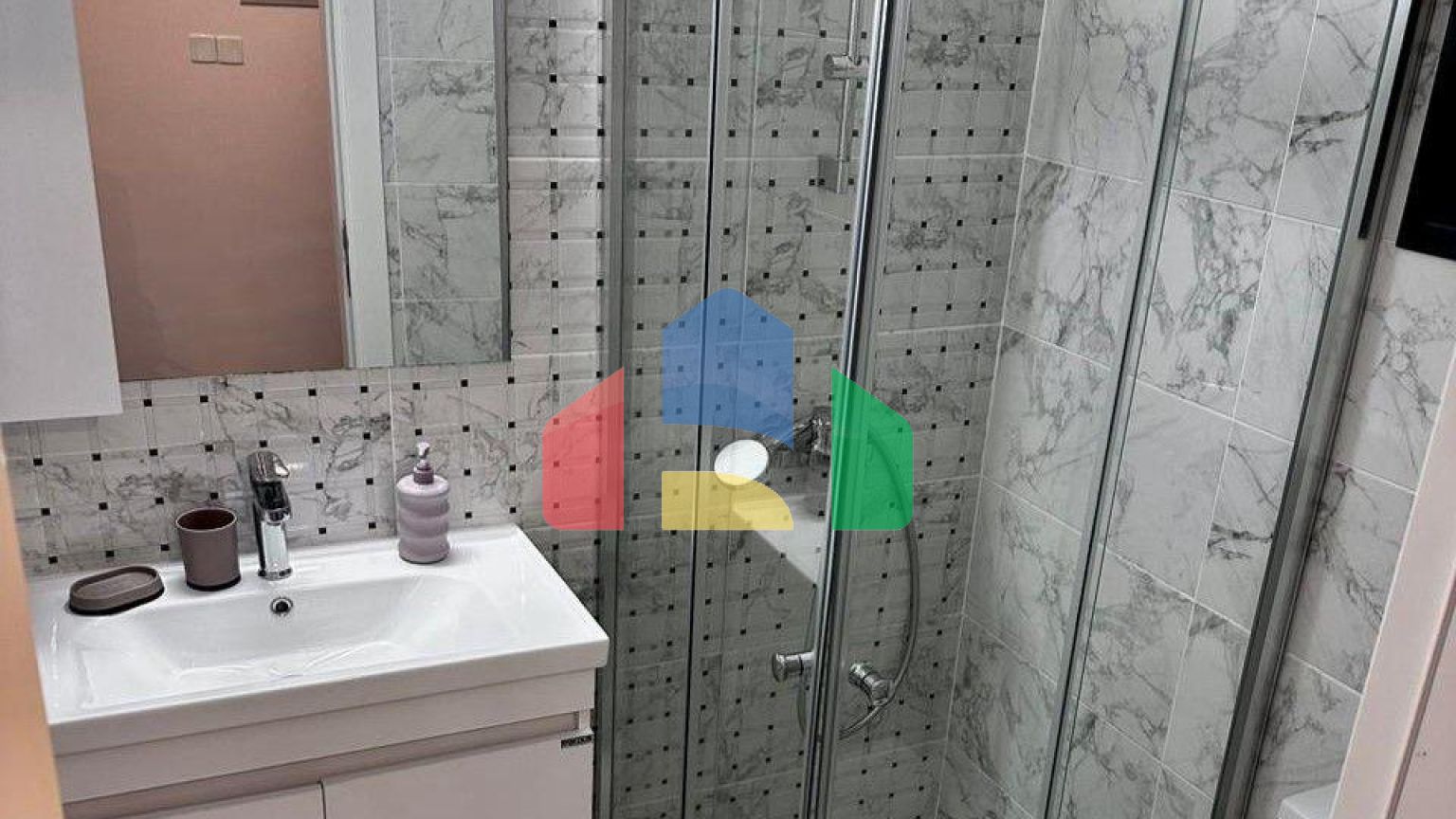 Студия 48 м2 с балконом 8м2 в роскошном комплексе в Искеле