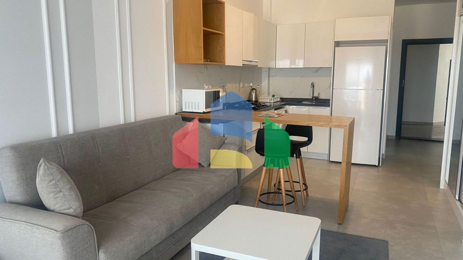 Студия 51 м2 с мебелью в 300 метрах от песчаного пляжа