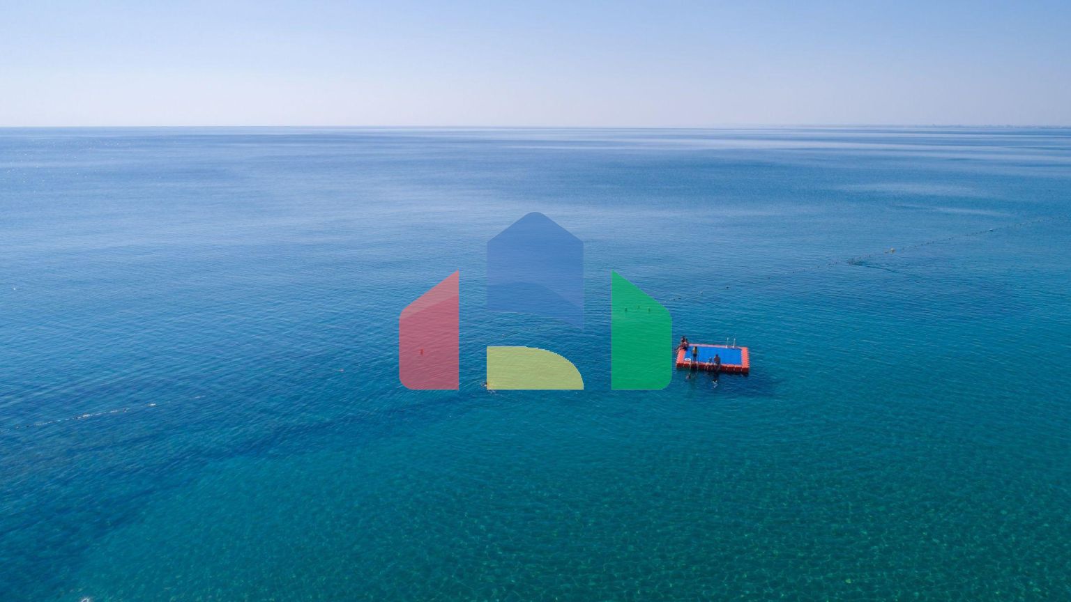 3-комнатный пентхаус 78 м2 c террасой 54 м2 в 2 минутах от пляжа