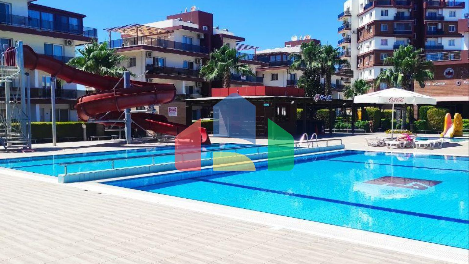 Студия 46 м2 в красивом комплексе в Искеле