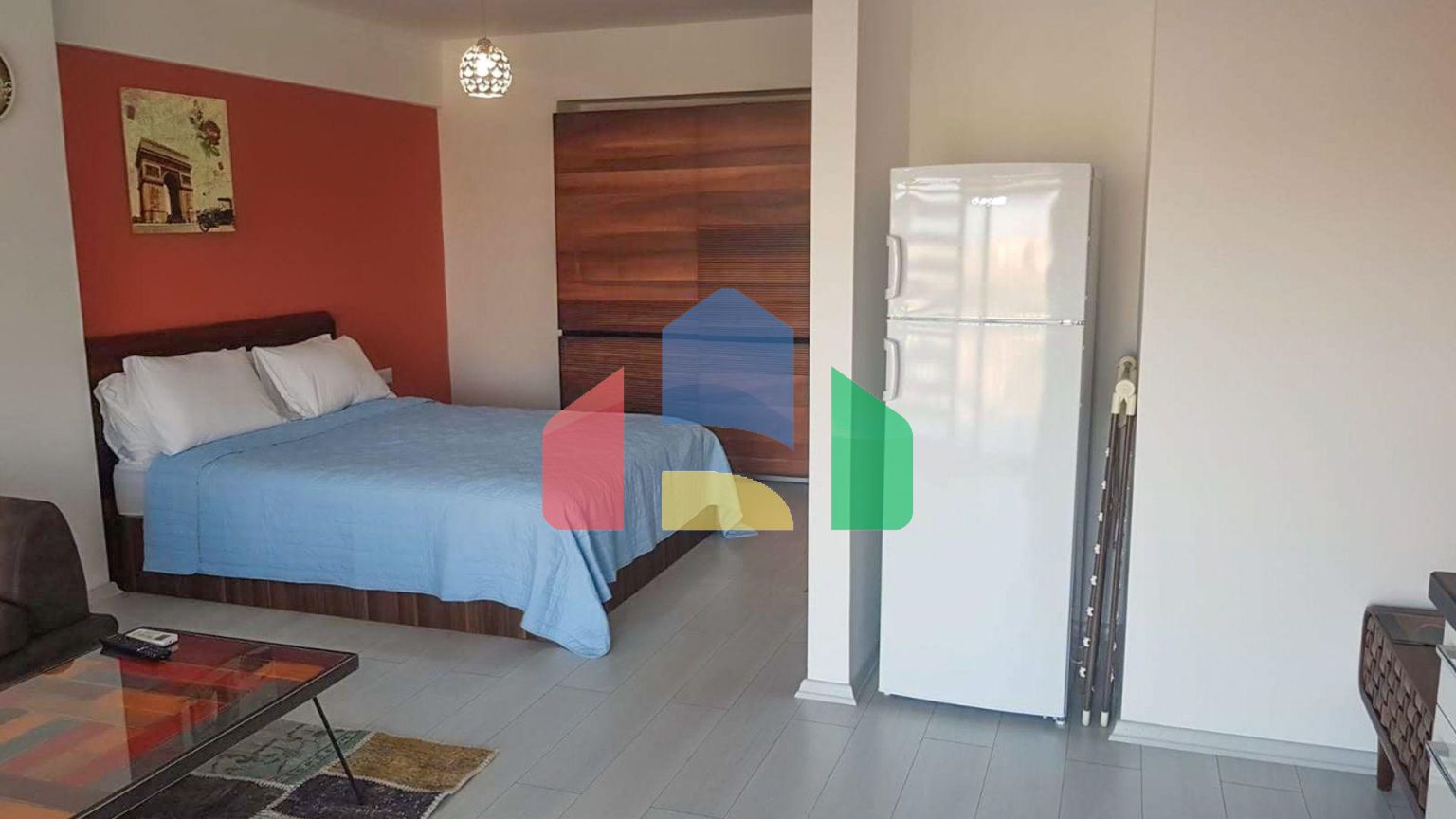 Студия 57 м2 в километре от песчаного пляжа