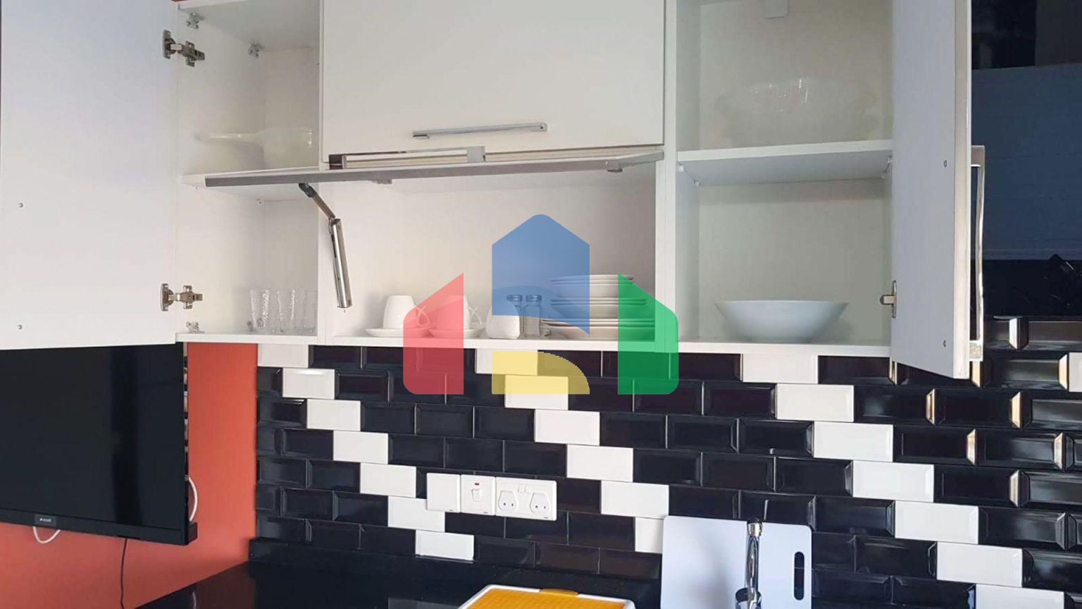 Студия 57 м2 в километре от песчаного пляжа