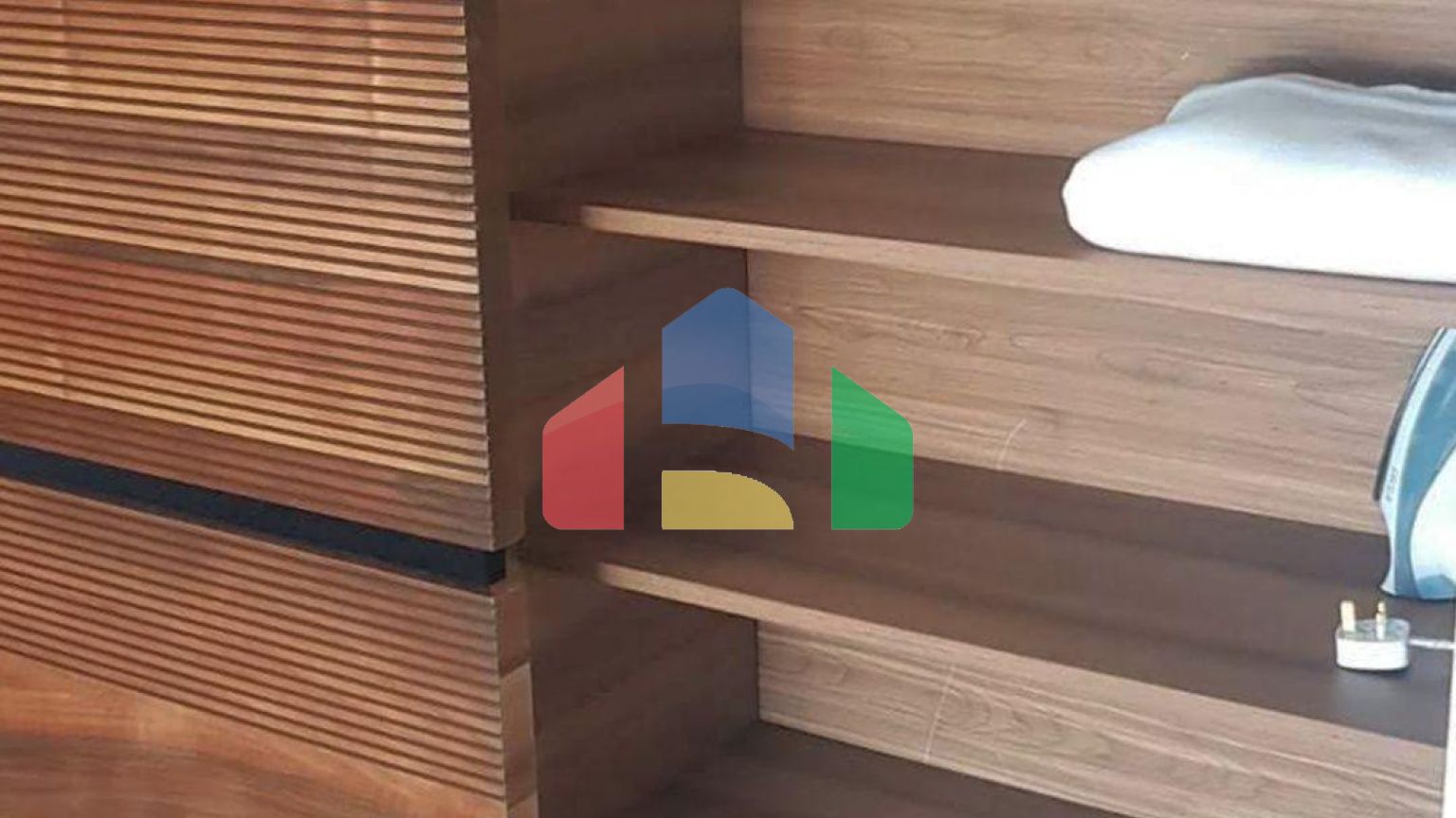 Студия 57 м2 в километре от песчаного пляжа