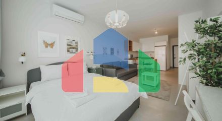 Студия 50 м2 c балконом 9м2