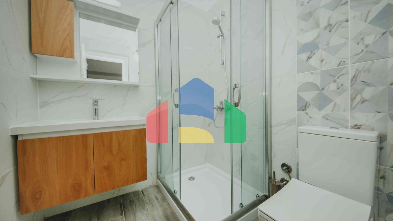 Студия 50 м2 c балконом 9м2