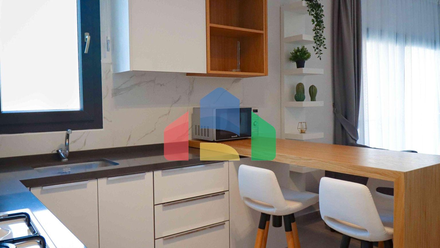 2-комнатные апартаменты 63м2 с балконом 12м2